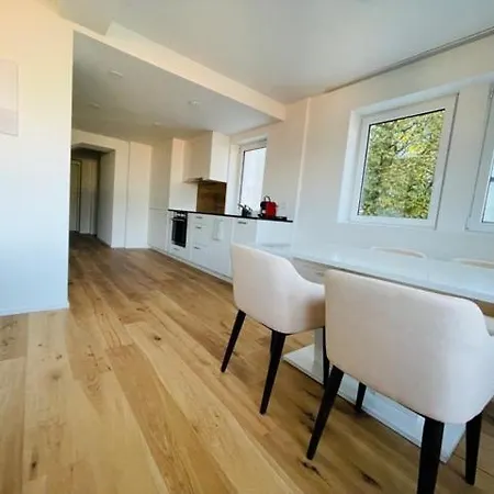 Berg & Berg - Self-check-in Апарт-отель