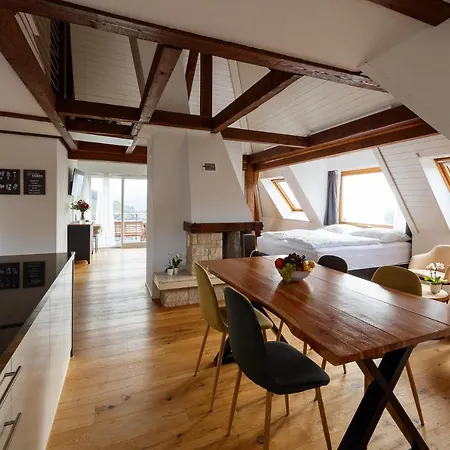 Berg & Berg - Self-check-in Апарт-отель 3*