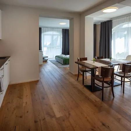 Berg & Berg - Self-check-in 3*