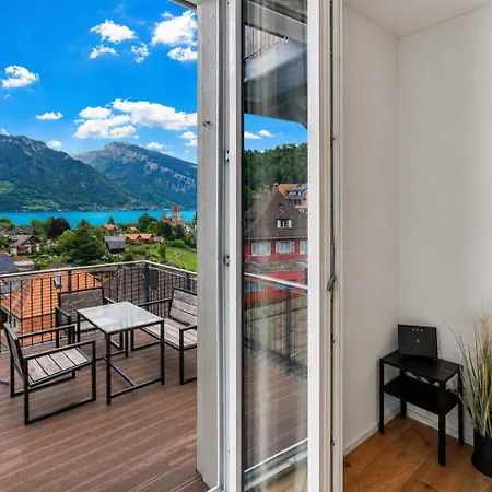 Berg & Berg - Self-check-in Spiez