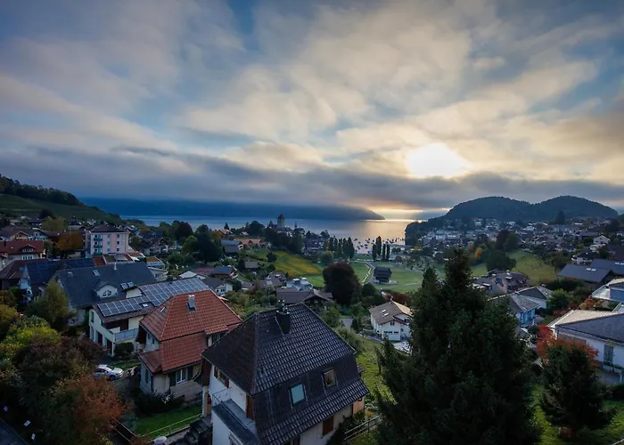 Berg & Berg - Self-check-in Aparthotel Spiez