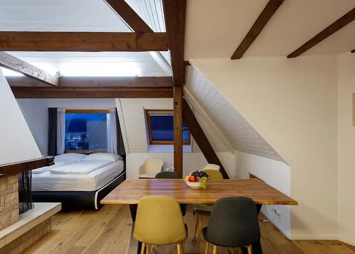 Berg & Berg - Self-check-in Aparthotel Spiez