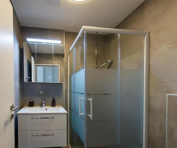 Berg & Berg - Self-check-in 3* Spiez